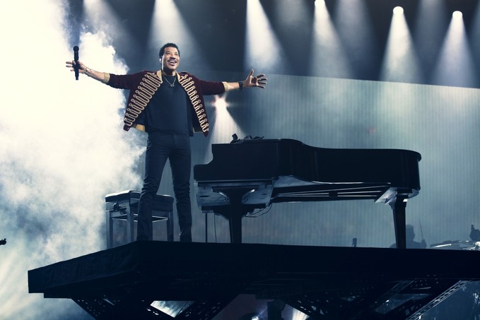 LIONEL RICHIE: „Say Hello To The Hits“ Tour 2025 LIONEL RICHIE: „Say Hello To The Hits“ Tour 2025